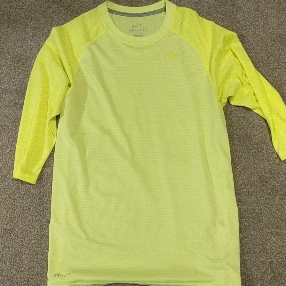 Men's small 3/4 sleeve